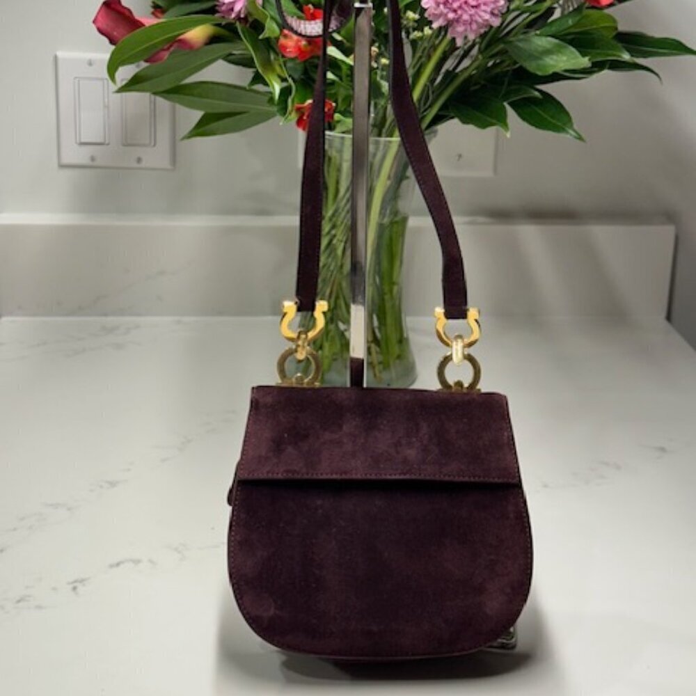 🔥🔥🔥Salvatore Ferragamo Suede Plum/Burgundy Color Crossbody/Shoulder Bag EUC!